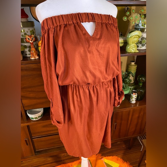 NWT GUESS Dress Sz Med. - Picture 2 of 10